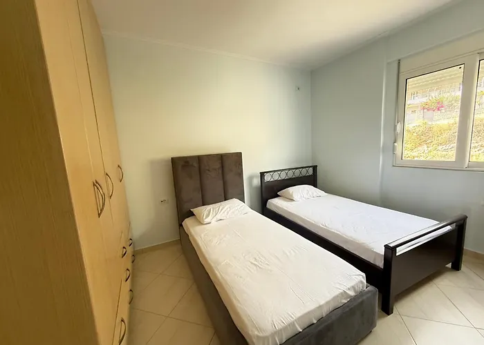 Blue Horizon * Sarandë