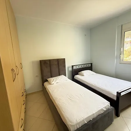 Blue Horizon * Sarandë